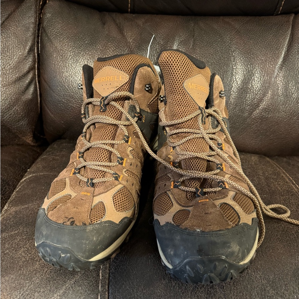 Merrell Men's Brown and Black Athletic Shoes
